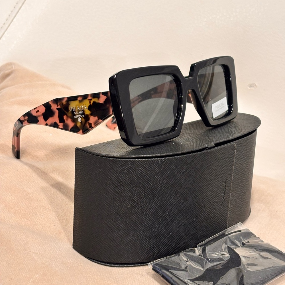 PRADA PR 23YS Black & Pink Tortoise Shell Sunglasses NWT RETAIL $600+ - Picture 2 of 12
